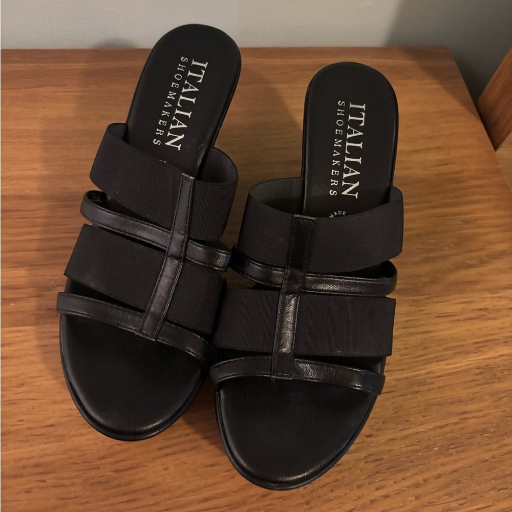 Italian Shoemakers Black strappy wedge slip on sandals size 7 NWOT